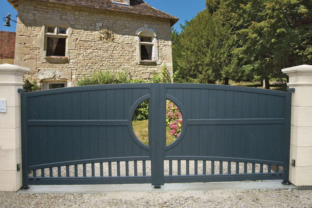 portail-battant-aluminium-verre-naos portail-battant-aluminium-verre-naos