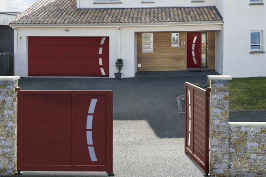 portail battant aluminium moderne rouge