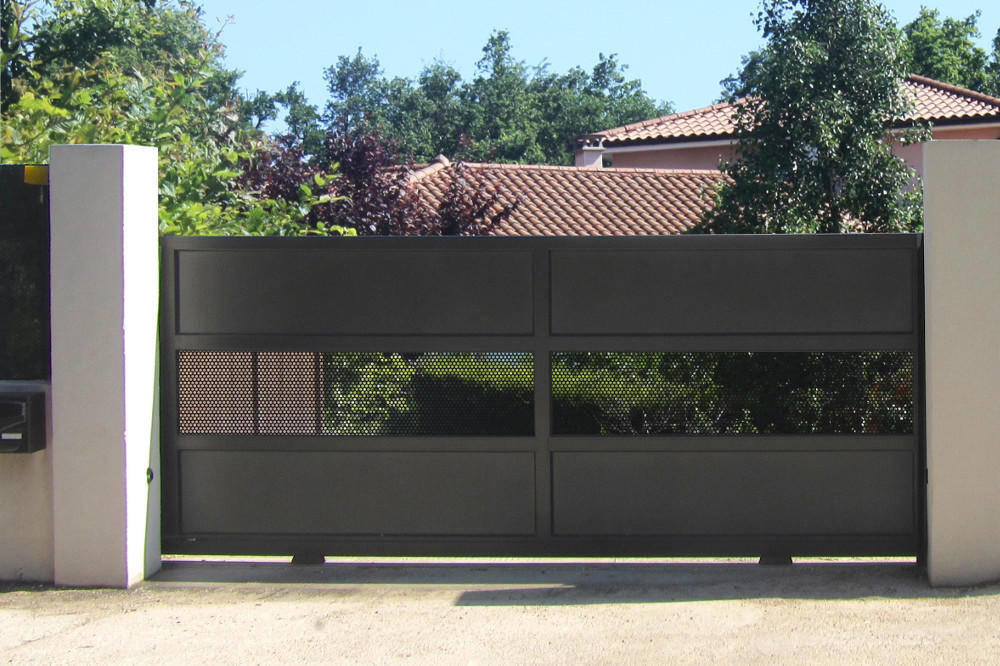 portail tole perforee aluminium