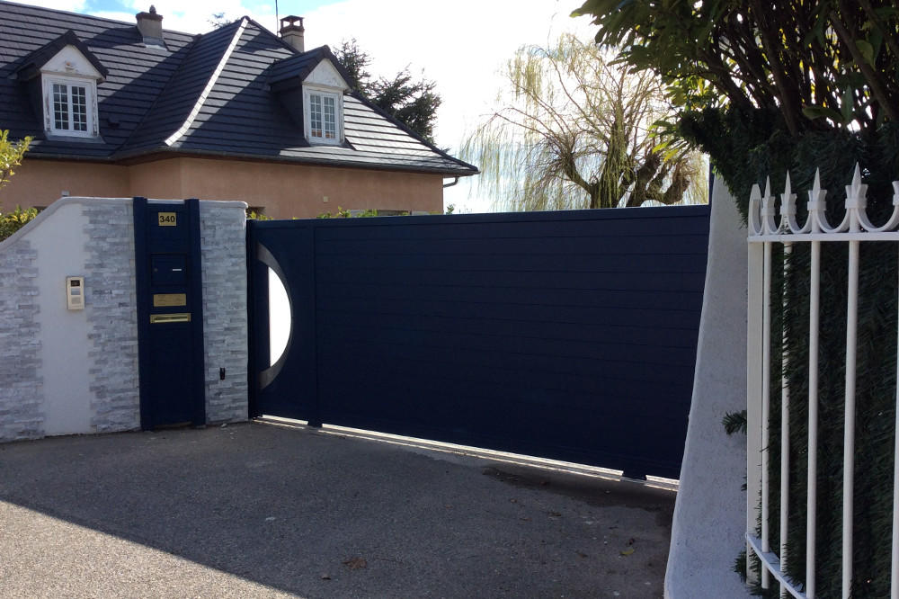 portail-design-moderne-aluminium-atlantide portail-design-moderne-aluminium-atlantide