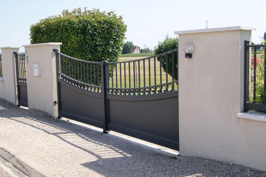 portail traditionnel aluminium 