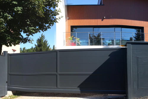 portail autoportant aluminium 