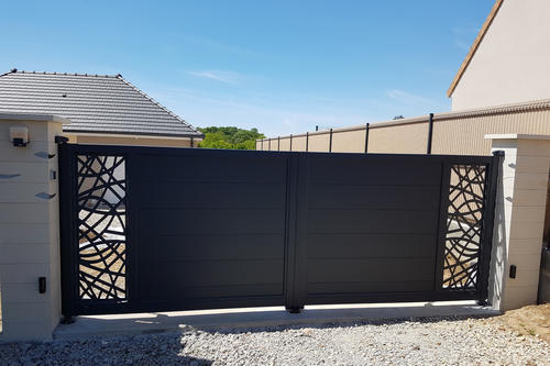 portail battant decoration laser