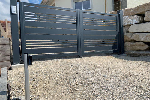 portail-battant-moderne-aluminium