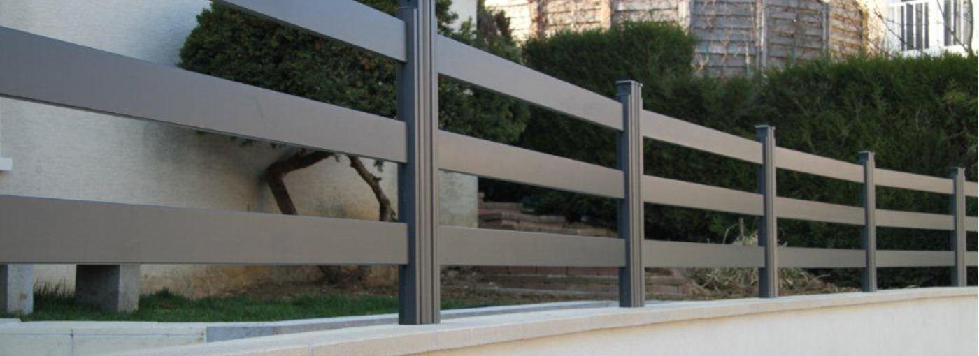 barrière aluminium lisses horizontales