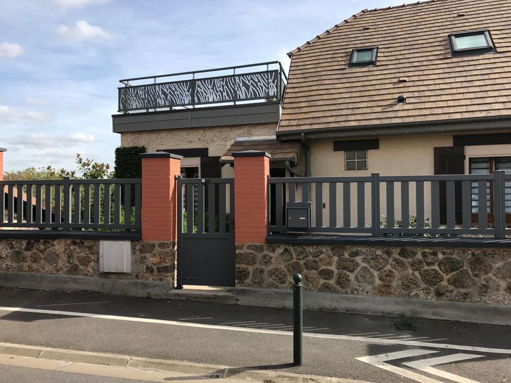 cloture-barreaux-sur-muret cloture-barreaux-sur-muret