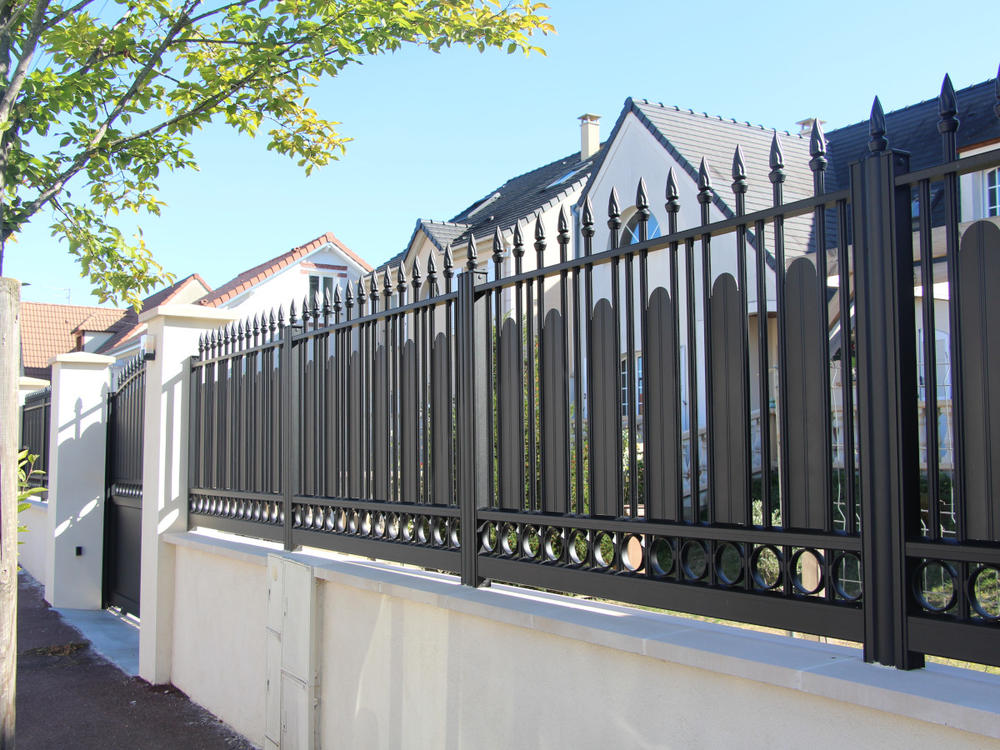 cloture-aluminium-festonnee-classique cloture-aluminium-festonnee-classique