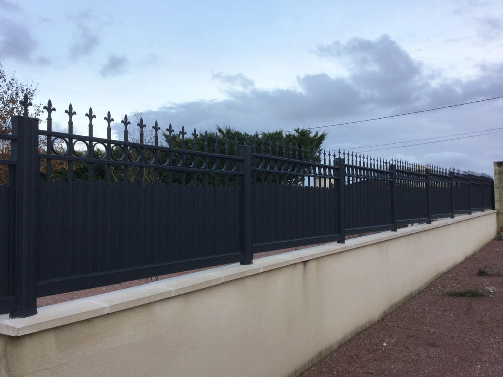 cloture-aluminium-pleine-traditionnelle cloture-aluminium-pleine-traditionnelle
