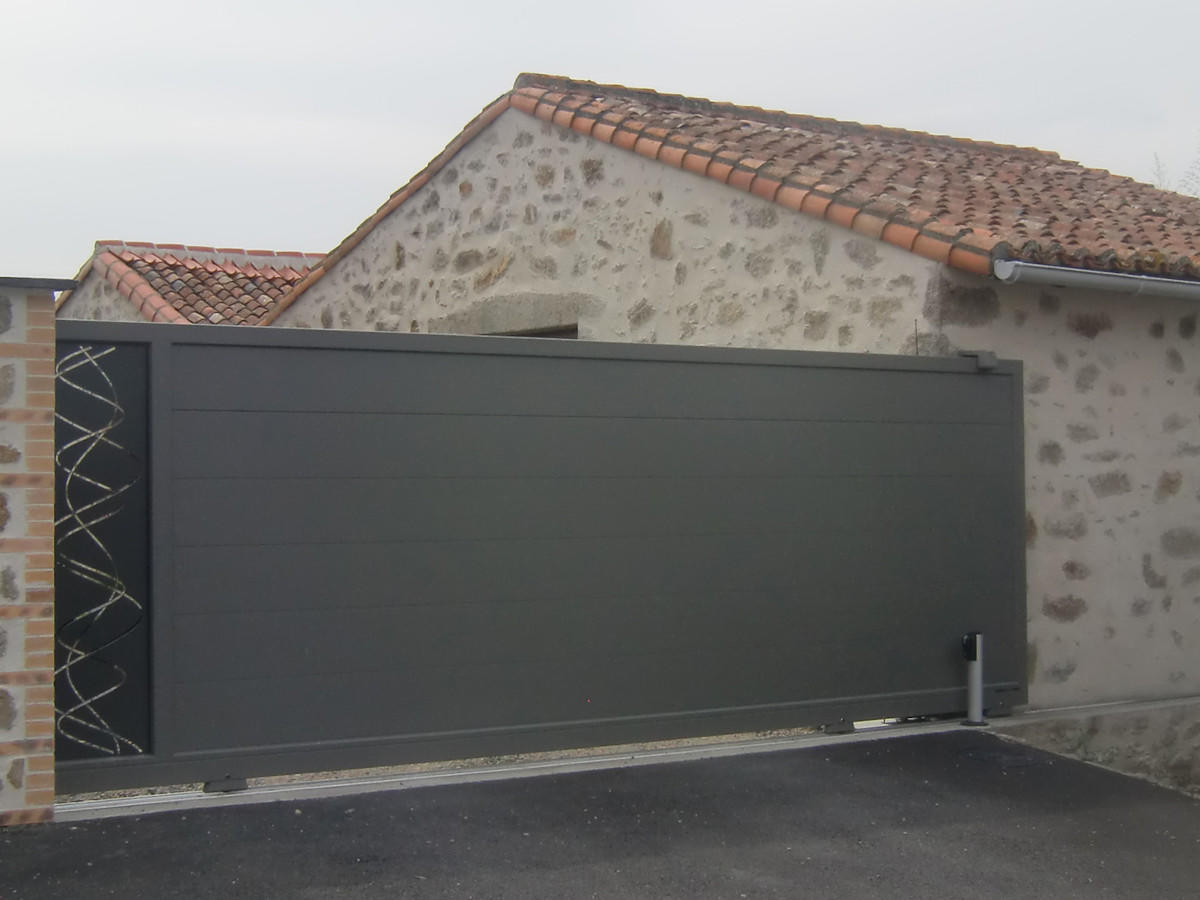 portail-coulissant-laser-oz