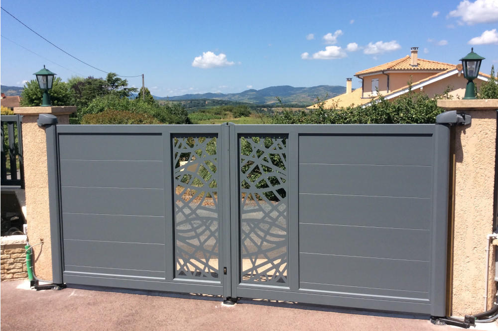 portail-aluminium-panneau-laser