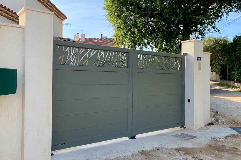 portail-battant-moderne-deco-laser