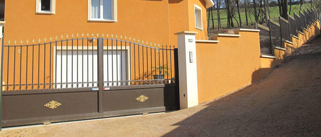 portail classique aluminium