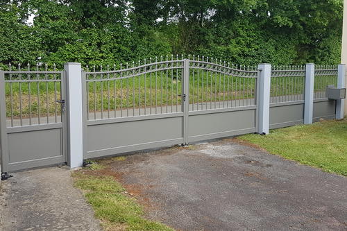 portillon portail battant alu style fer forg&eacute;